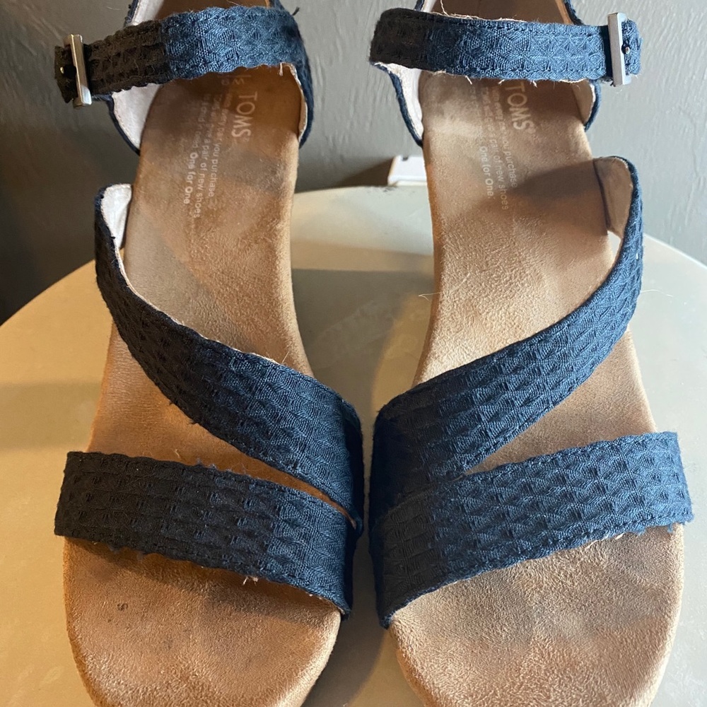 TOMS black strappy cork wedge sandals